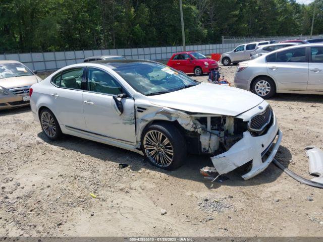  Salvage Kia Cadenza