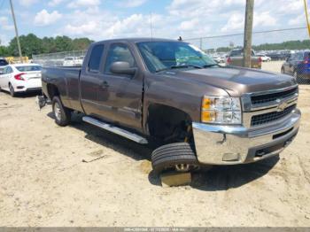  Salvage Chevrolet Silverado 2500