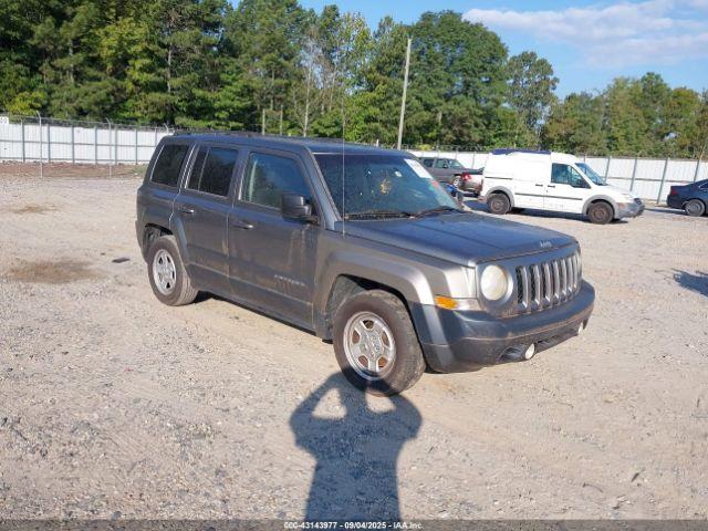  Salvage Jeep Patriot