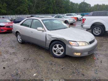  Salvage Lexus Es