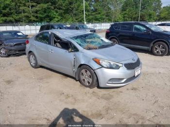  Salvage Kia Forte