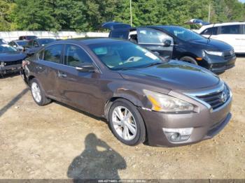  Salvage Nissan Altima
