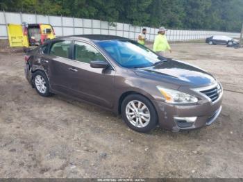  Salvage Nissan Altima