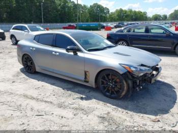  Salvage Kia Stinger