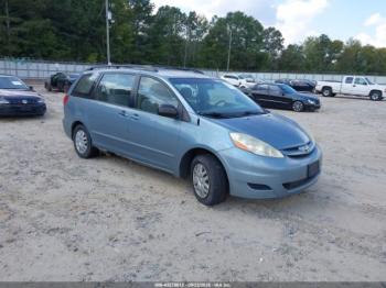  Salvage Toyota Sienna