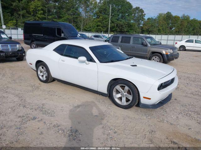  Salvage Dodge Challenger