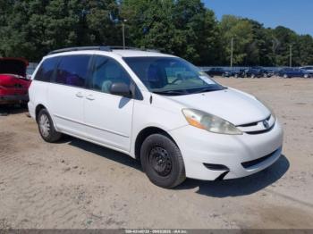  Salvage Toyota Sienna