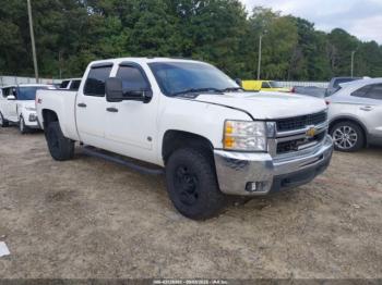  Salvage Chevrolet Silverado 2500