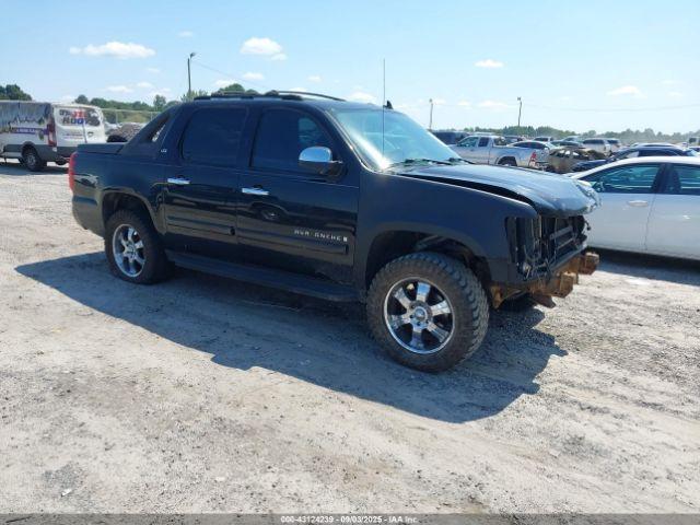  Salvage Chevrolet Avalanche 1500