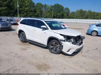  Salvage Toyota Highlander