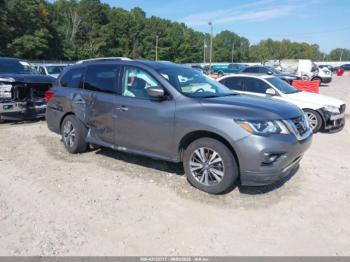  Salvage Nissan Pathfinder