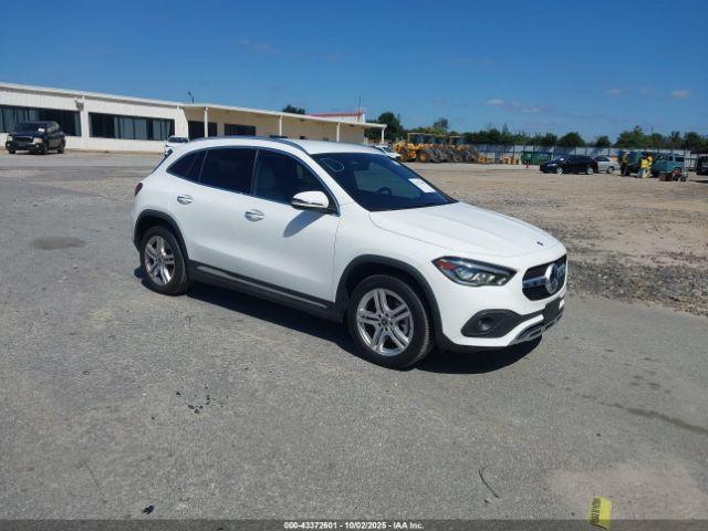  Salvage Mercedes-Benz GLA