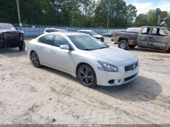  Salvage Nissan Maxima