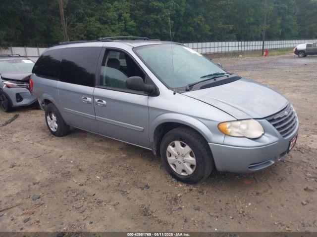  Salvage Chrysler Town & Country