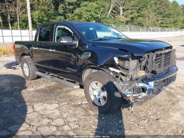  Salvage Nissan Titan