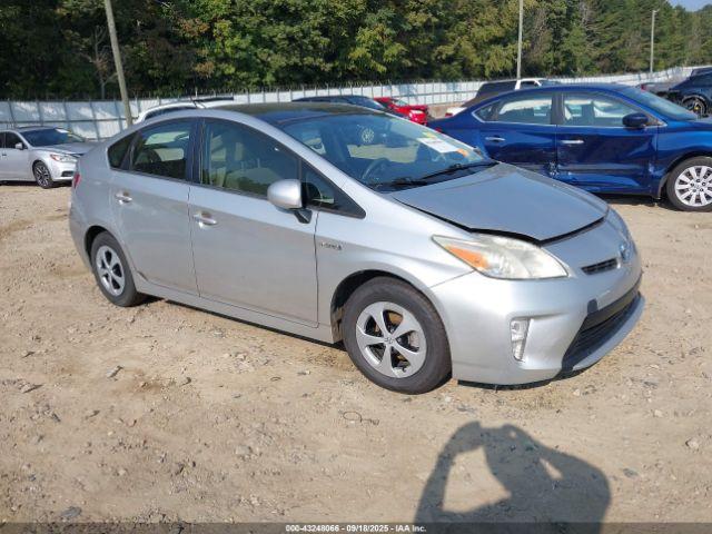  Salvage Toyota Prius