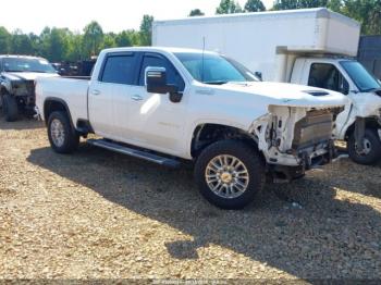  Salvage Chevrolet Silverado 2500