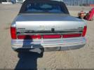 Lincoln Towncar Signature Image 5