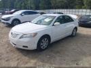 Toyota Camry Le Image 2