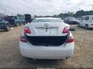 Toyota Camry Le Image 16