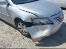 Toyota Camry Le Image 2