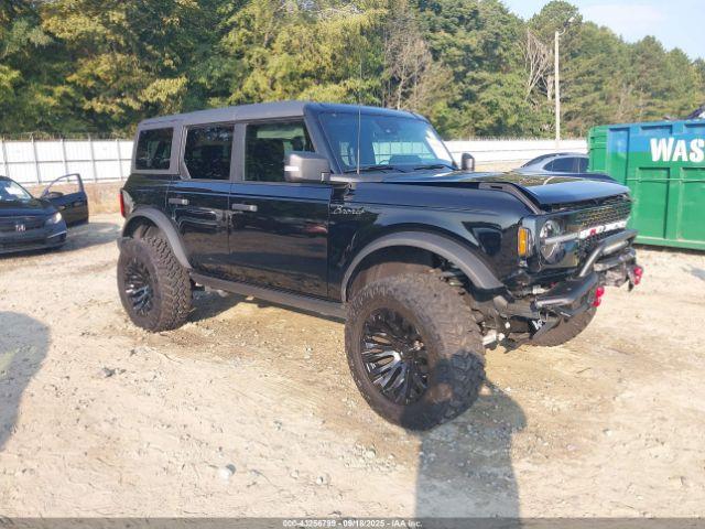  Salvage Ford Bronco
