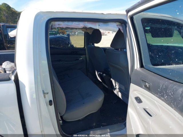 Toyota Tacoma Prerunner V6 Image 10