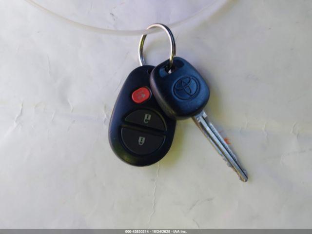 Toyota Tacoma Prerunner V6 Image 12