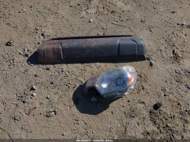 Toyota Tacoma Prerunner V6 Image 11