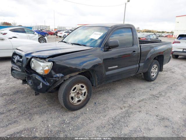 Toyota Tacoma Image 3