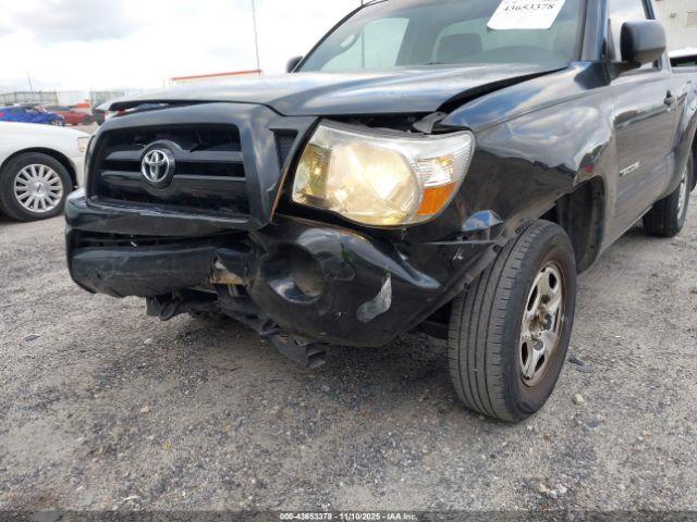 Toyota Tacoma Image 15