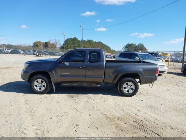 Toyota Tacoma Prerunner Image 9