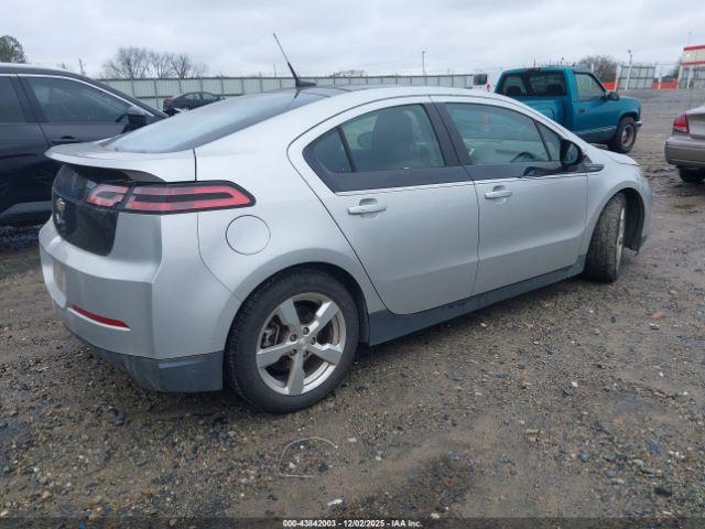 Chevrolet Volt Image 4