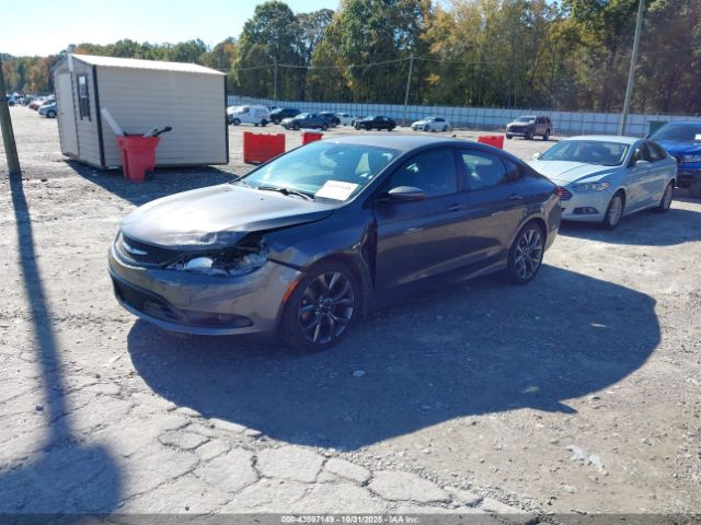 Chrysler 200 S Image 6