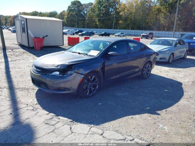 Chrysler 200 S Image 6
