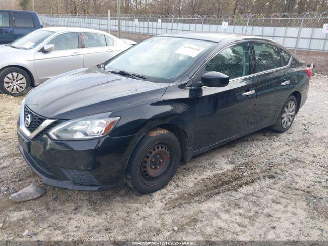 Nissan Sentra S Image 4