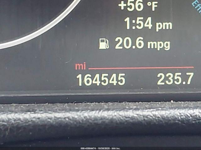 BMW 3 Series Xdrive Image 4