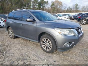  Salvage Nissan Pathfinder