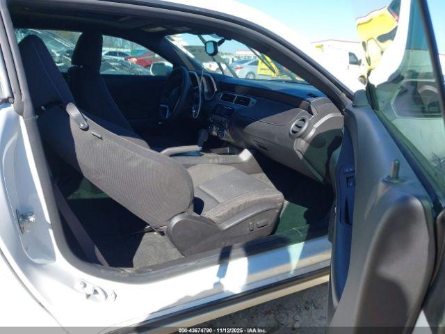 Chevrolet Camaro 1lt Image 11