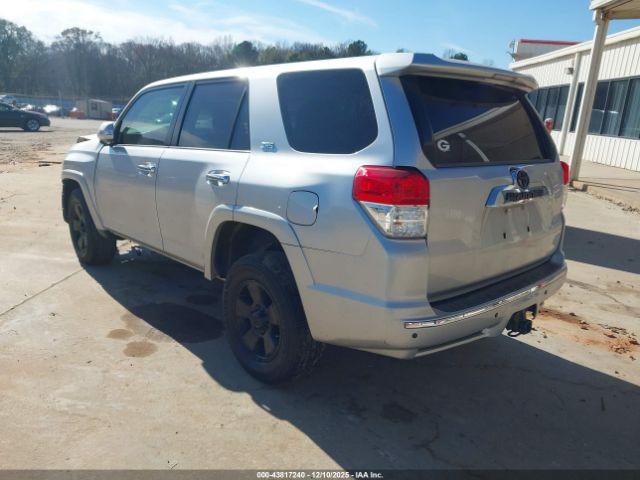 Toyota 4Runner Sr5 V6 Image 2