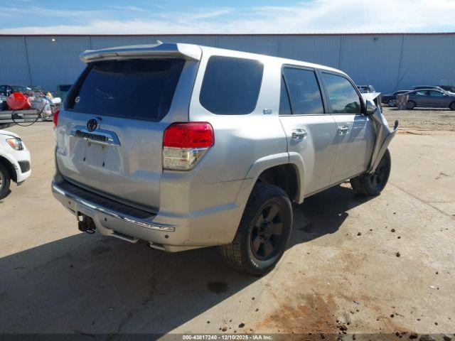 Toyota 4Runner Sr5 V6 Image 9