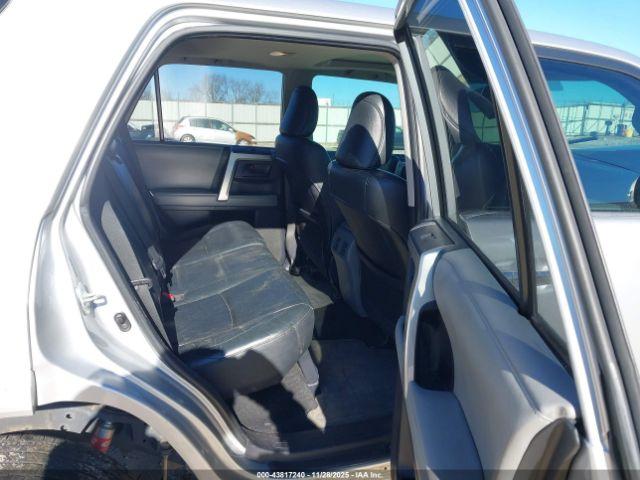 Toyota 4Runner Sr5 V6 Image 11