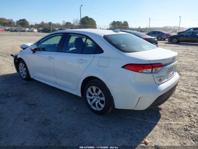 Toyota Corolla Le Image 4