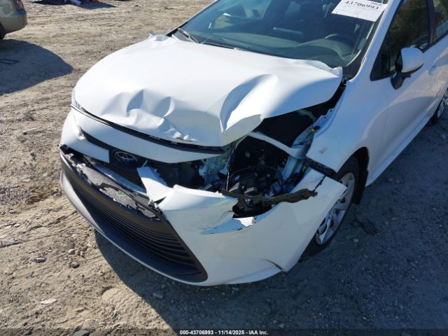 Toyota Corolla Le Image 15