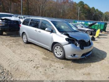  Salvage Toyota Sienna