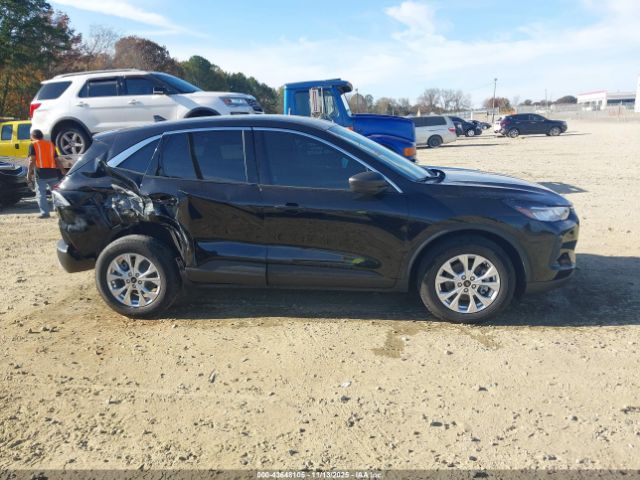 Ford Escape Active Image 7