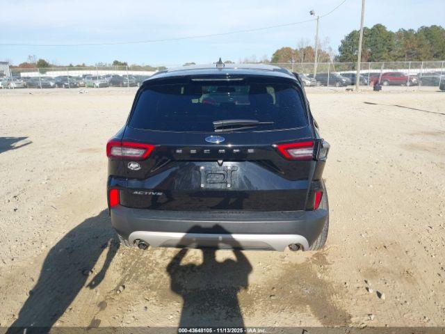 Ford Escape Active Image 9