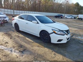  Salvage Nissan Altima