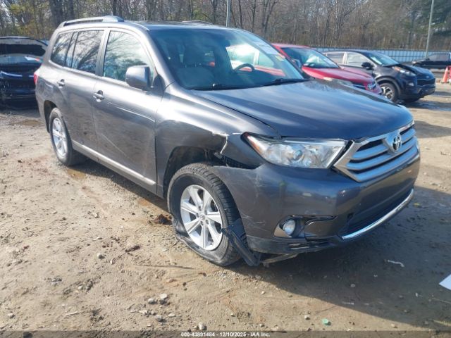 Toyota Highlander Base V6 Image 17