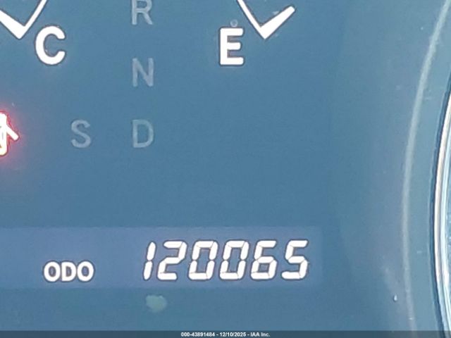 Toyota Highlander Base V6 Image 16